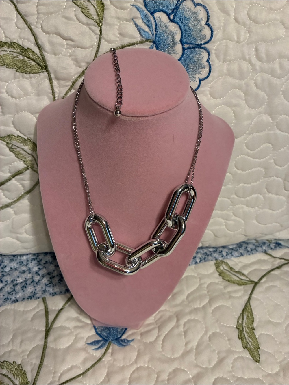 Chunky Silver Link Necklace - Women's Fashion Jewelry